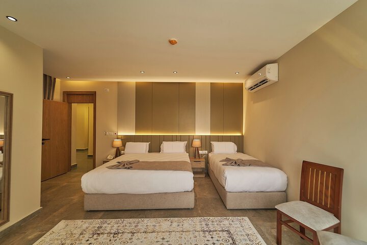 Room 92 of 148