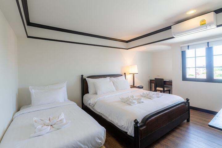 Room 15 of 63