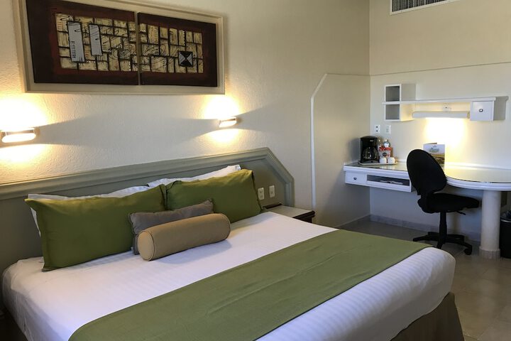 Room 8 of 46
