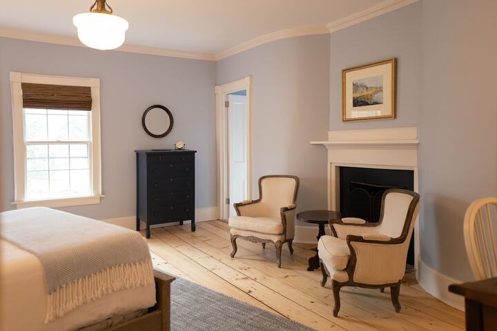 Room 10 of 61