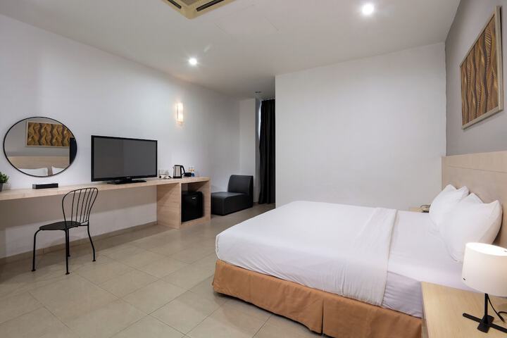 Room 21 of 74