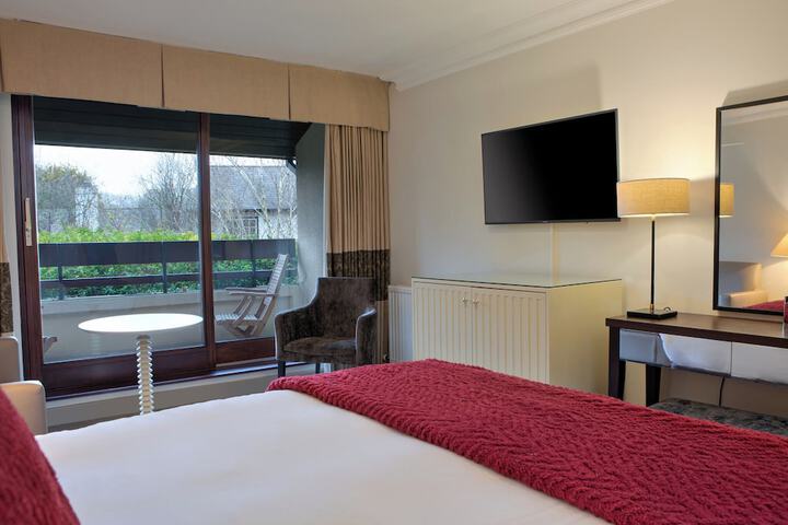 Room 8 of 39