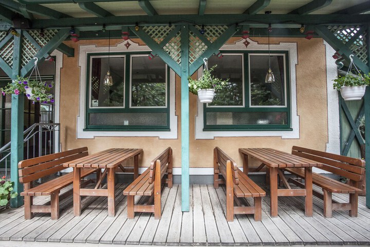Terrace/Patio 32 of 33