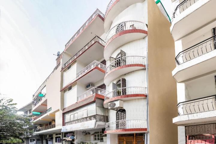 Hotel O RS Residency