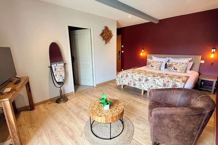 Room 17 of 49