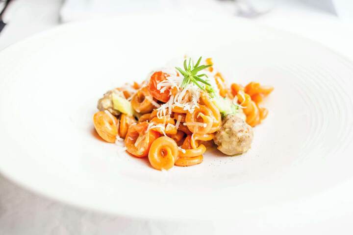 Dining 97 of 131