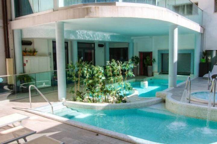 Pool 14 of 22