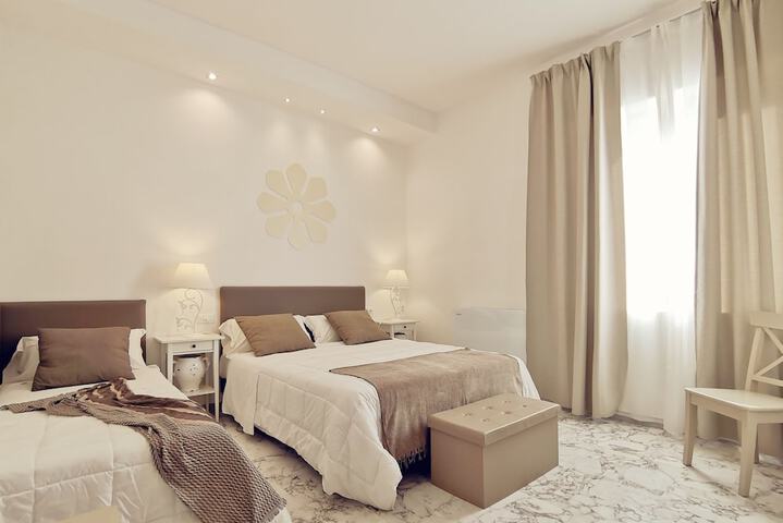 Room 29 of 52