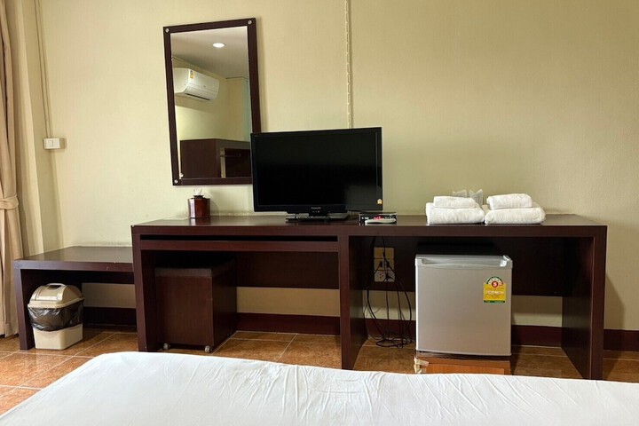 Room 32 of 67