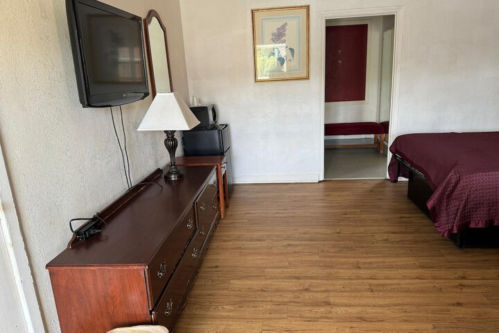 City Double Room (2 of 17)