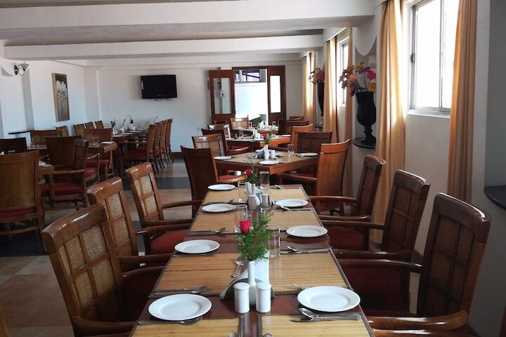 Dining 54 of 68