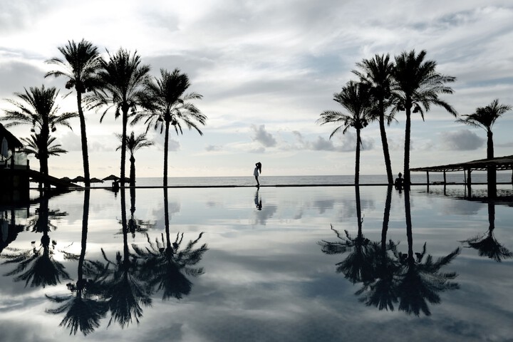 Pool 32 of 50
