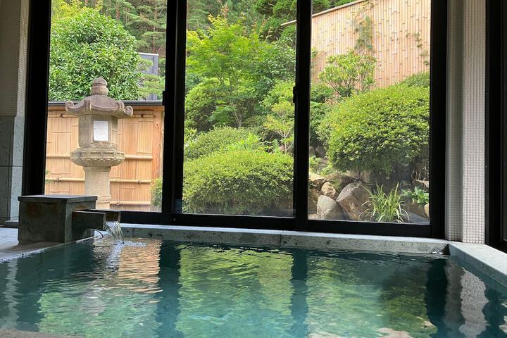 Spa 28 of 48