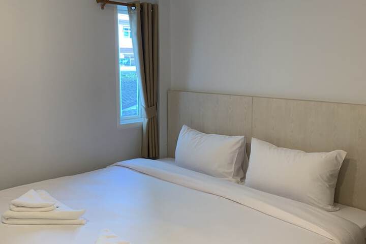 Room 8 of 36