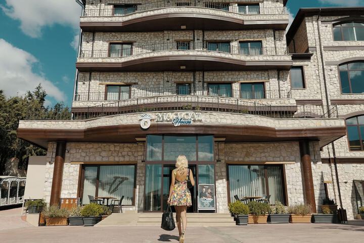 Exterior of Magical House Hotel