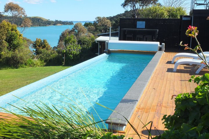 Hotel Pool