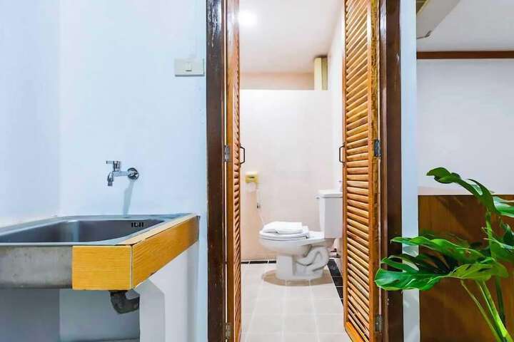Clean Restrooms
