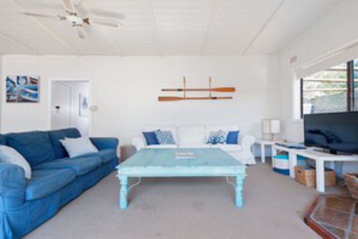 Room 2 of 20