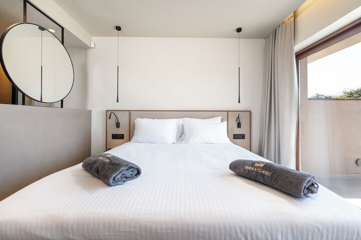 Room 15 of 81