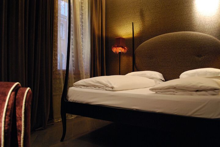 Room 26 of 53