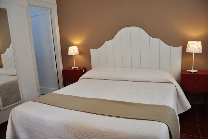 Room 5 of 42