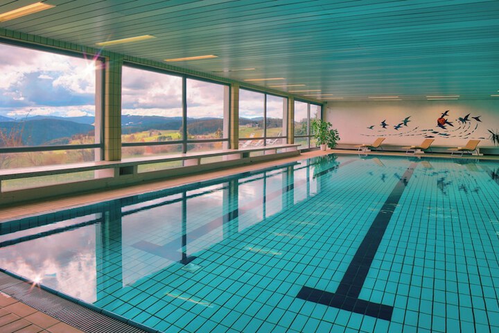 Pool 22 of 52