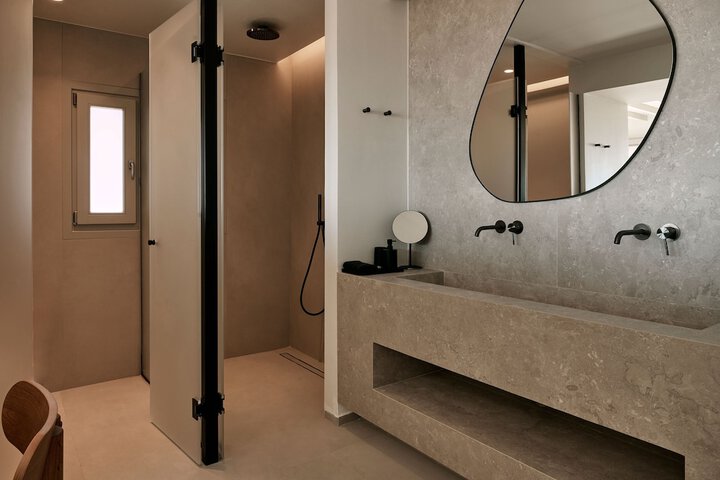 Room 179 of 230