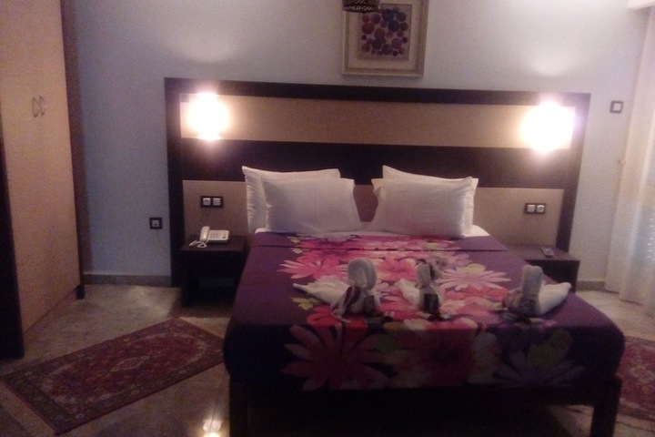 Room 6 of 26