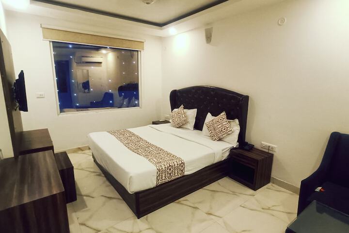 Room 38 of 126
