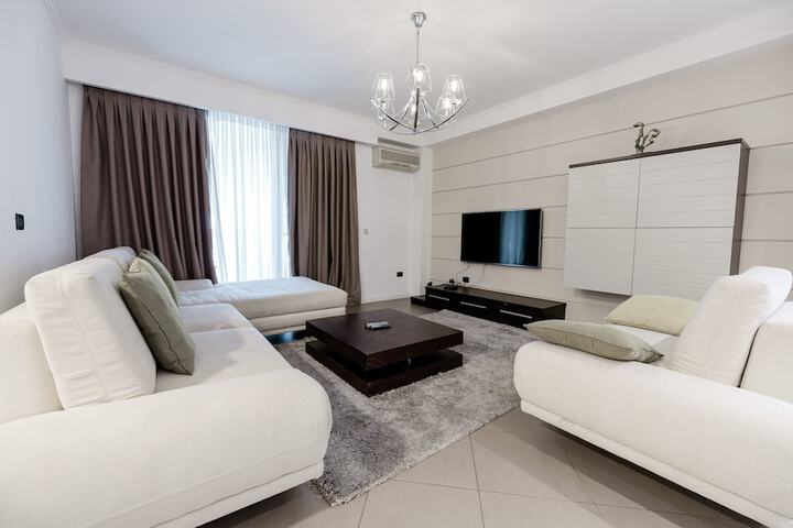 Room 27 of 49