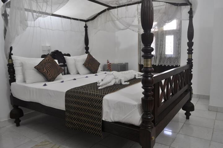 Room 12 of 57