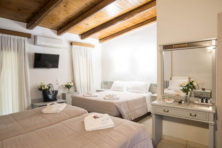 Room 15 of 115