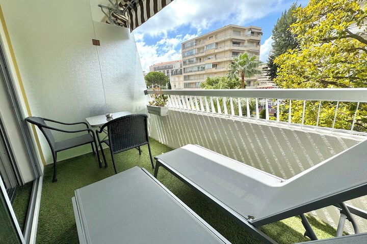 Hotel Exterior 48 of 48