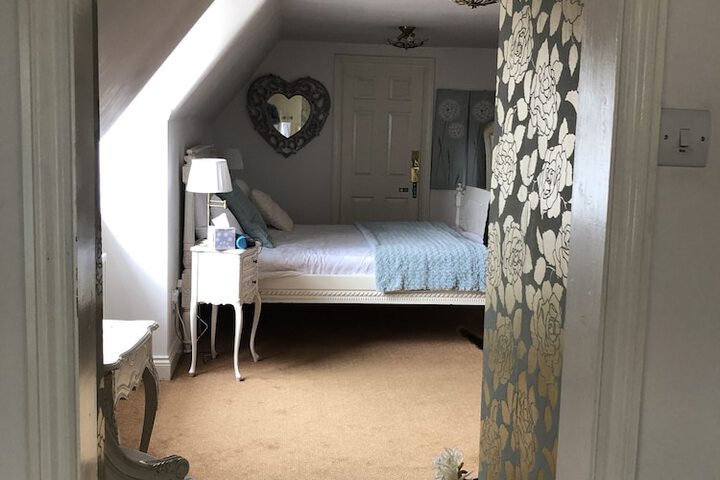 Room 12 of 29
