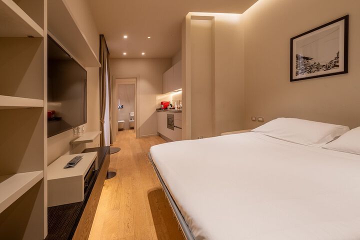Room 8 of 31