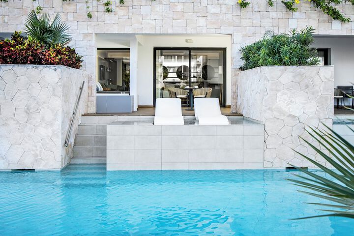 Pool 46 of 122