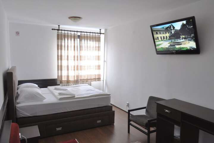 Room 17 of 68