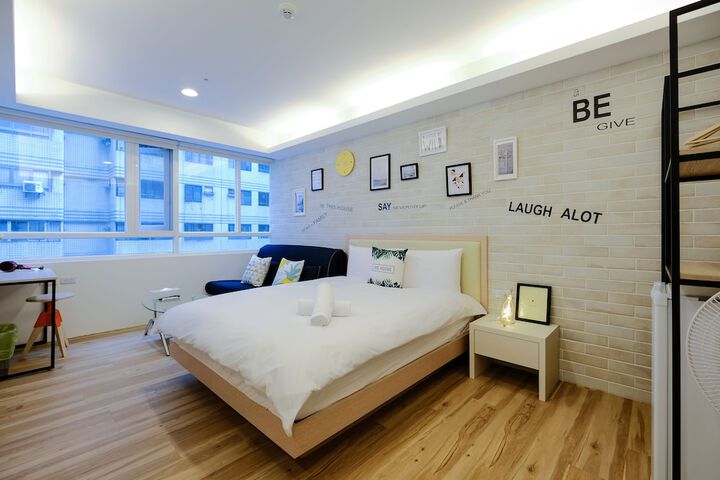 Room 19 of 60