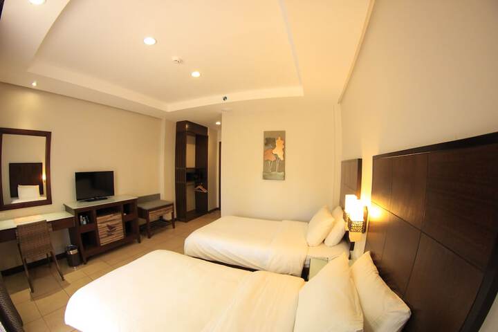 Room 14 of 68