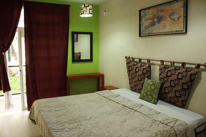 Room 5 of 17