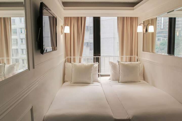 Room 29 of 54