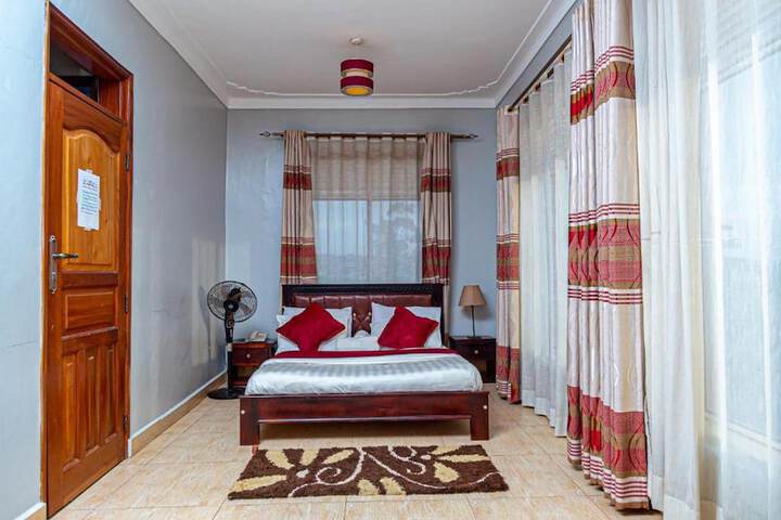 Room 15 of 31