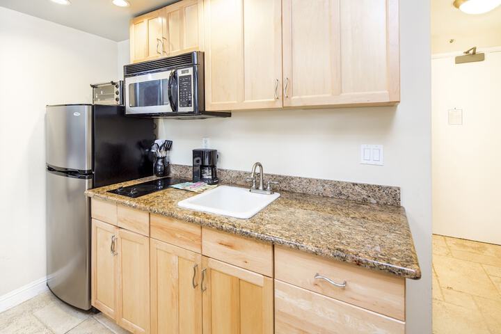 Private kitchenette