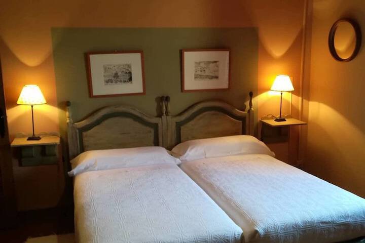 Room 2 of 45