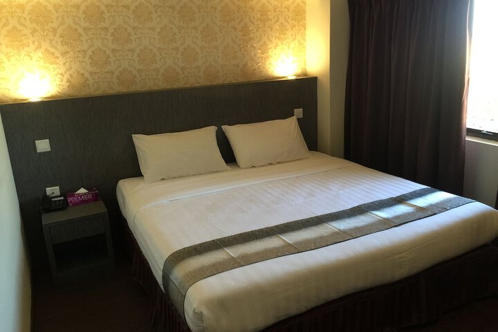 Room 5 of 41