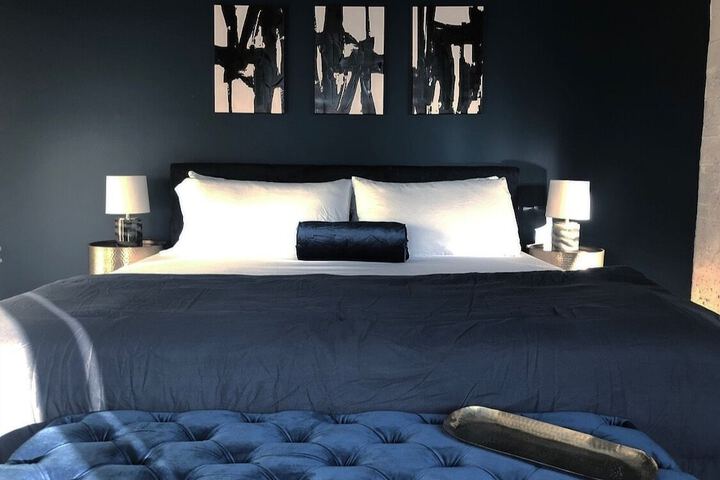 Room 49 of 108