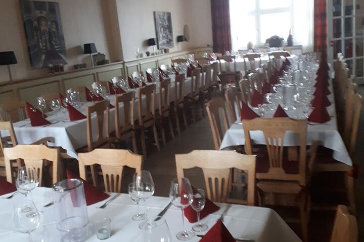 Dining 6 of 7