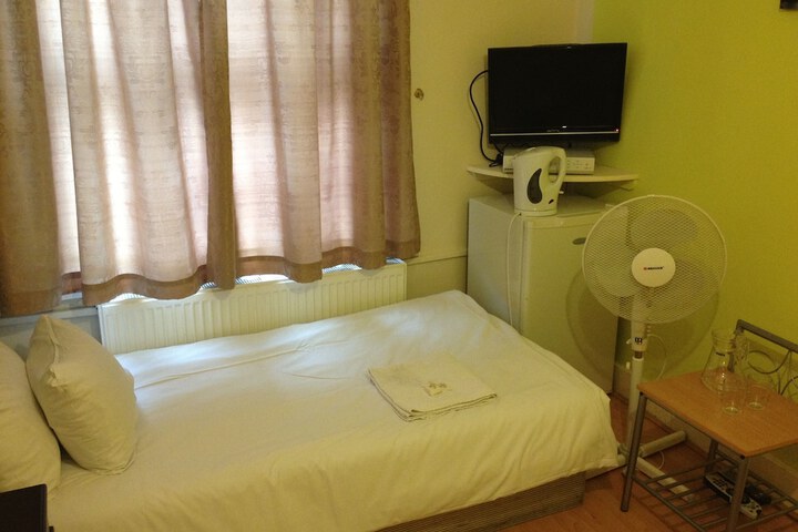 Room 7 of 51
