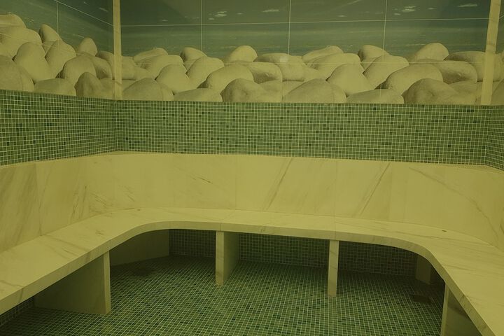 Room 66 of 97