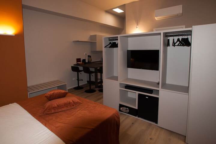 Room 16 of 43